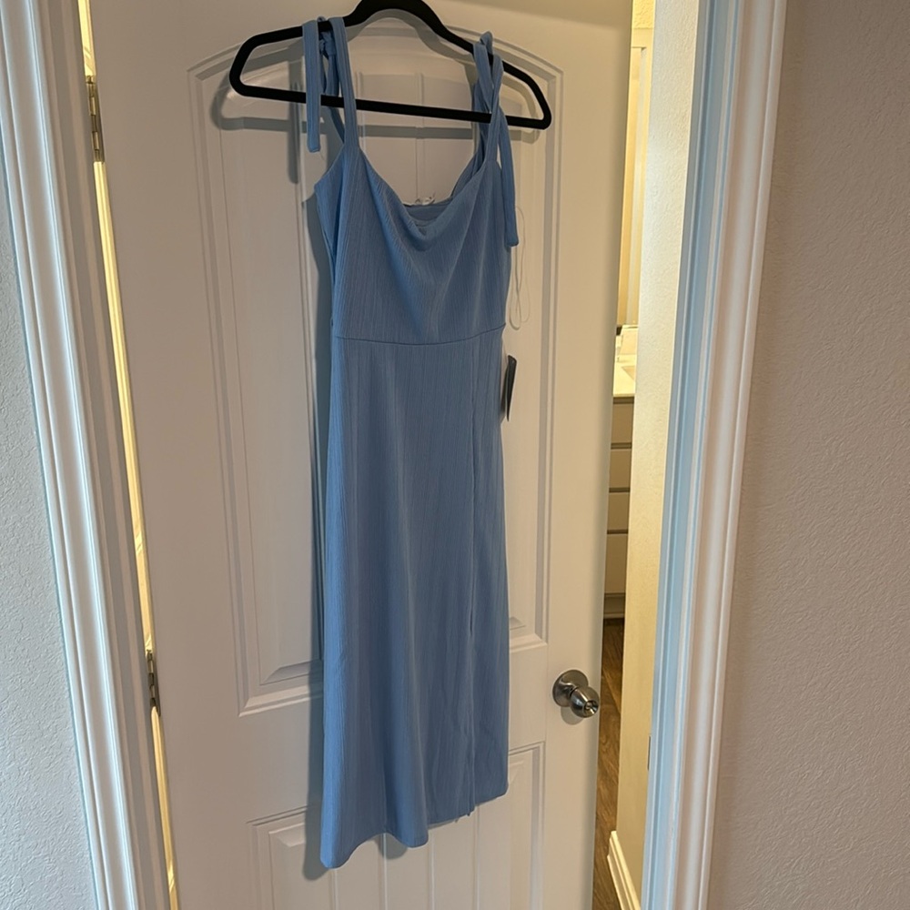 Elegant Blue Sleeveless Dress